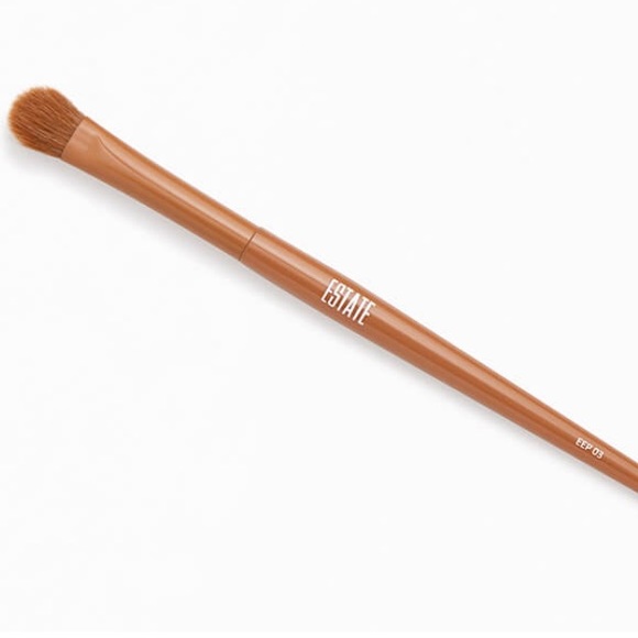 🛍️ESTATE COSMETICS EEP03 - Eye Packer Brush - Picture 1 of 4